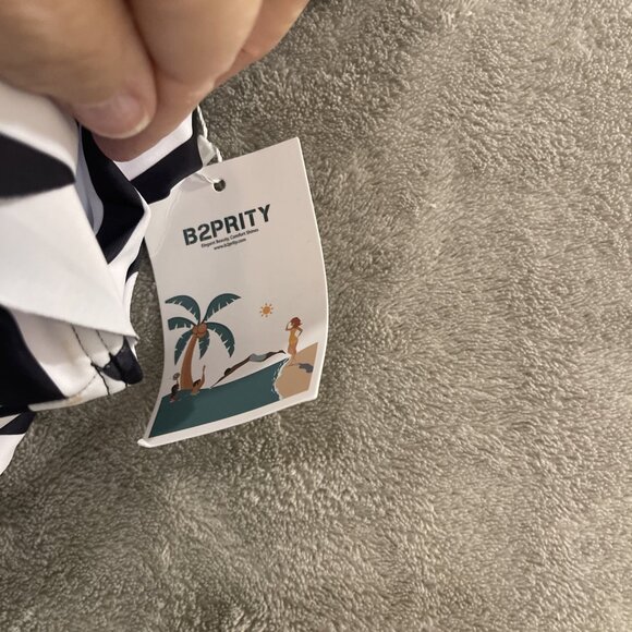 NWT B2Prity Womens Black & White Cutout Ruffle One-Piece Swimsuit Size Medium - Picture 5 of 15